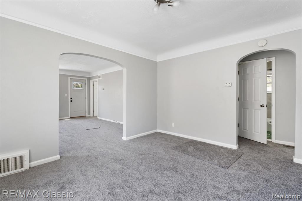 4835 WOODWARD Street, Wayne, MI 48184 — Photo 12