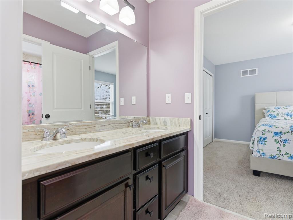 47450 Ellery Lane, Canton, MI 48187 — Photo 33