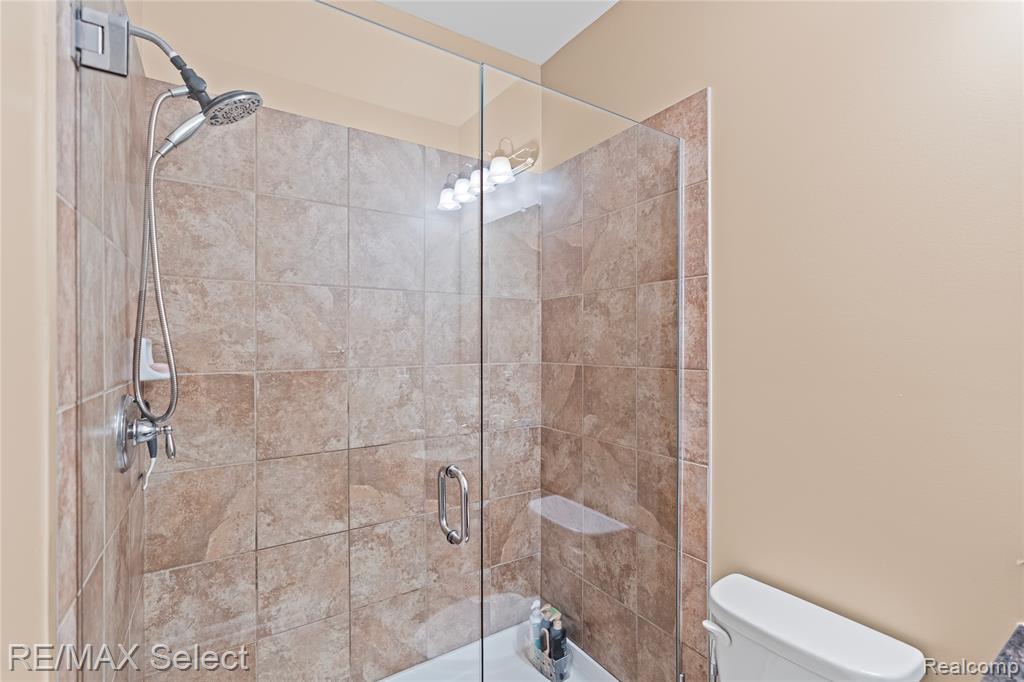 6363 Amber Lane, Grand Blanc, MI 48439 — Photo 35