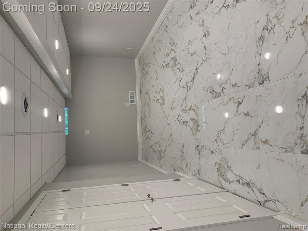 40560 Deer Creek Drive, Canton, MI 48188 — Photo 34