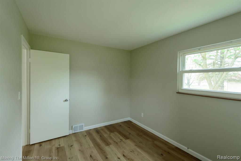 42857 SAVAGE Road, Belleville, MI 48111 — Photo 20