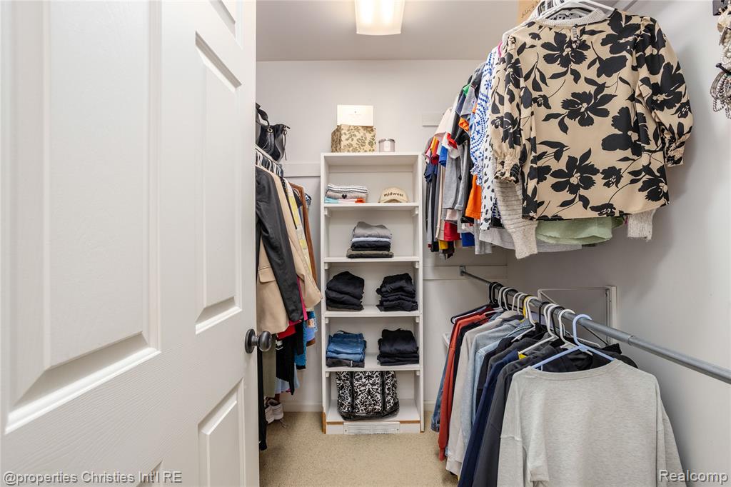 47320 Autumn Park Court, Novi, MI — Photo 28