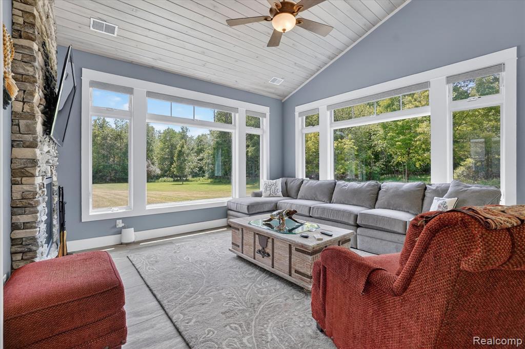 10500 W Grand River Road, Fowlerville, MI 48836 — Photo 28