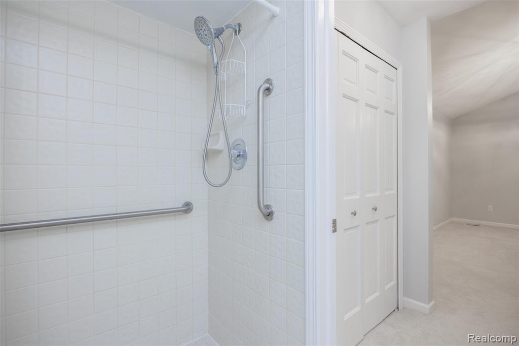 970 Ridge Court, Brighton, MI 48116 — Photo 18