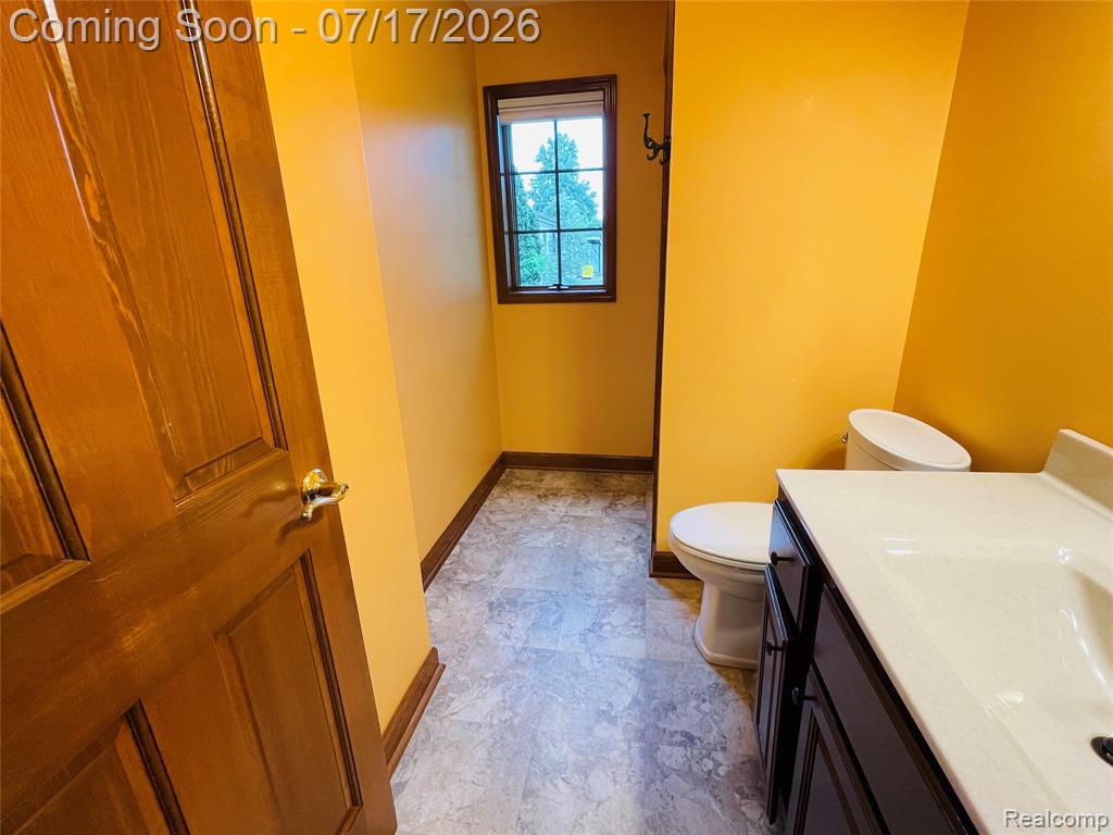 810 E Liberty Street, Chesaning, MI 48616 — Photo 21