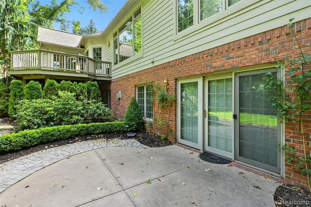 6228 Windemere Point, Brighton, MI 48116 — Photo 44