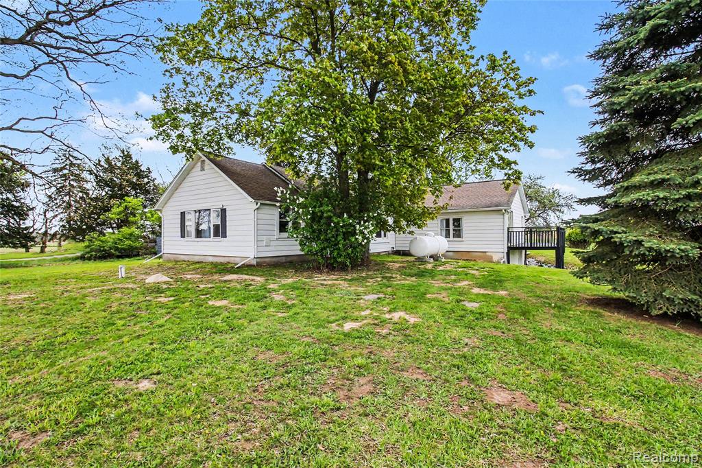 9433 E Lovejoy Road, Perry, MI 48872 — Photo 23