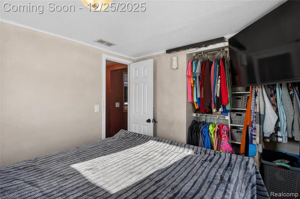 5369 S Mackinaw Road, Bay City, MI 48706 — Photo 15