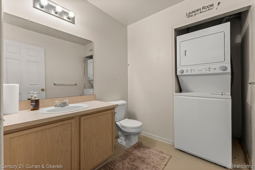 4255 SCHAEFER Road, Dearborn, MI 48126 — Photo 18