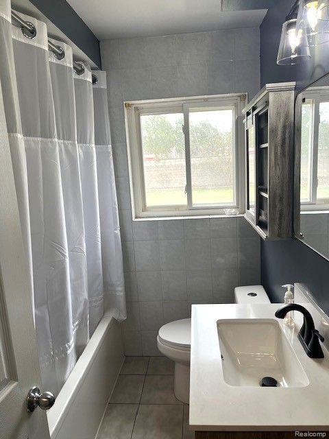 5601 ELMGROVE Avenue, Warren, MI 48092 — Photo 8