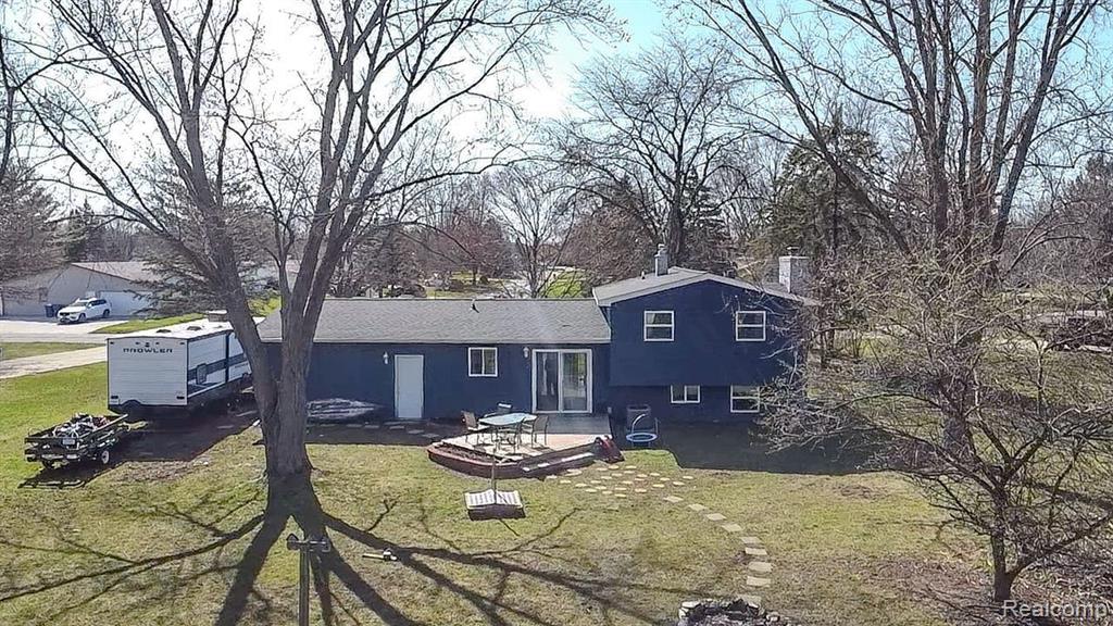 5505 FLORIA Drive, Swartz Creek, MI 48473 — Photo 3