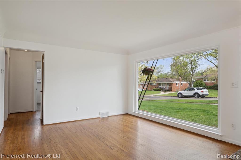 713 Duchess Street, Milford, MI 48381 — Photo 10