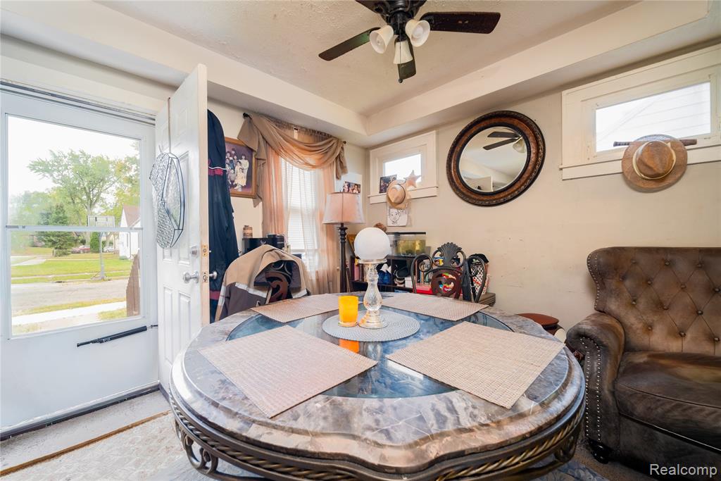 667 Raskob Street, Pontiac, MI 48340 — Photo 3