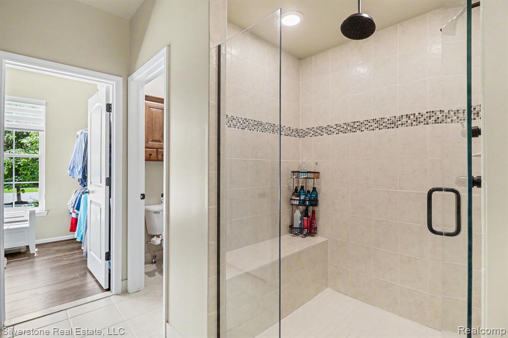651 Wynstone Circle N, Oakland, MI — Photo 33