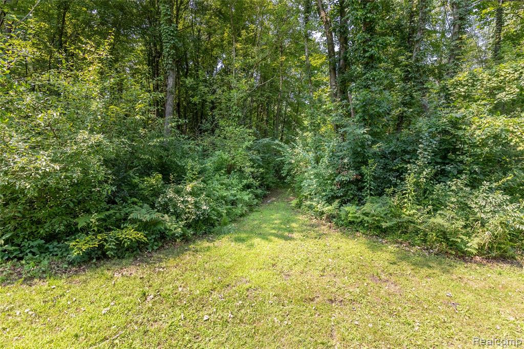 14405 Rawsonville Road, Belleville, MI 48111 — Photo 30
