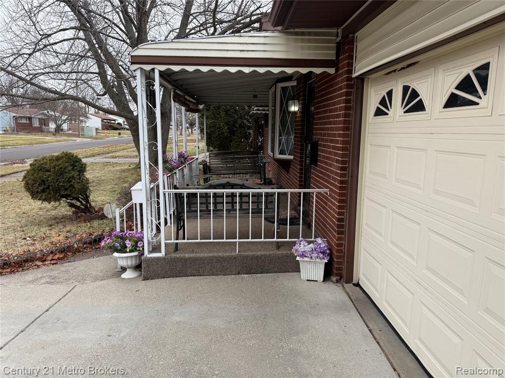 6126 Titan Road, Mount Morris, MI 48458 — Photo 2