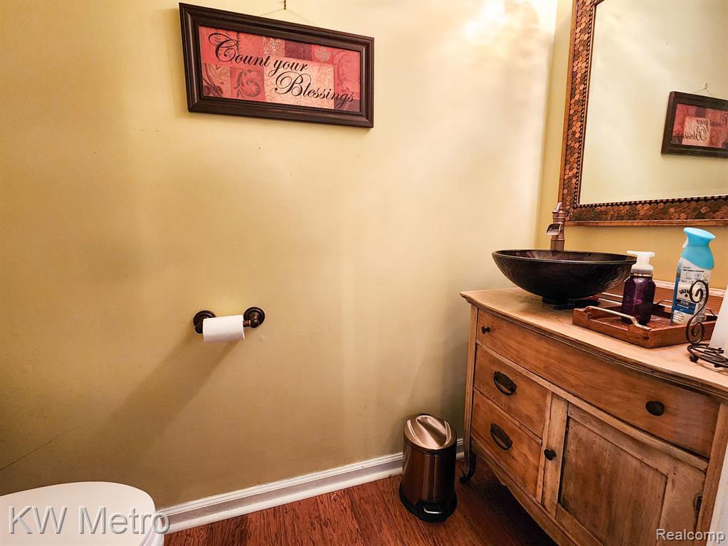 47037 REENE Drive, Belleville, MI 48111 — Photo 26