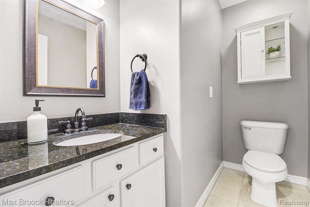 9858 Forest Ridge Drive, Clarkston, MI 48348 — Photo 36