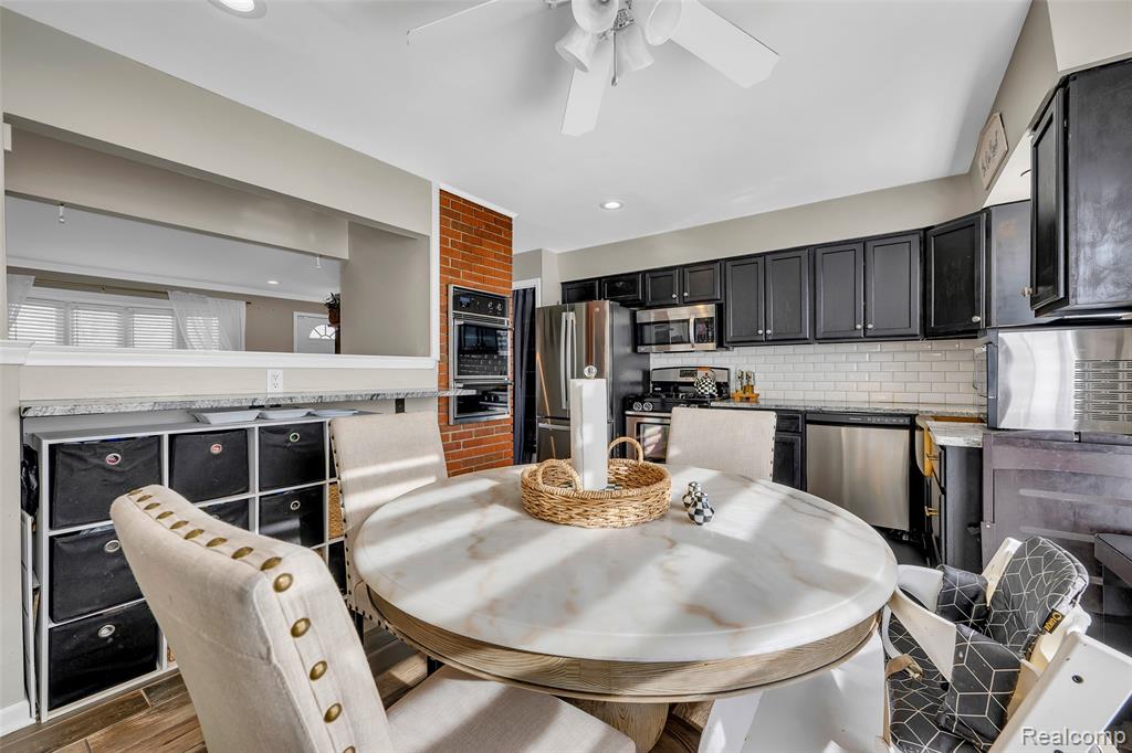 6120 Kinloch Street, Dearborn Heights, MI 48127 — Photo 11