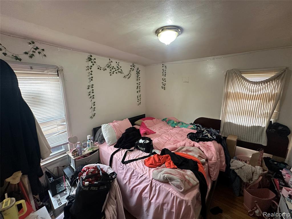 9091 Warwick Street, Detroit, MI 48228 — Photo 23