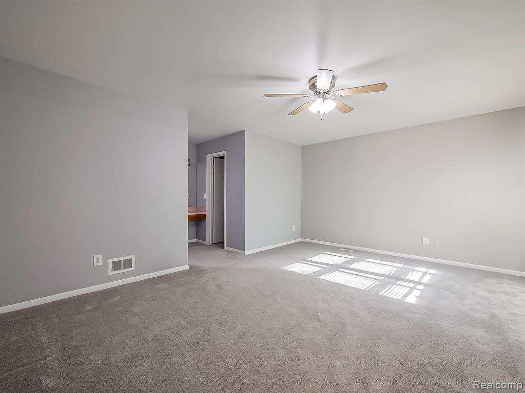 7329 Camelot Drive, West Bloomfield, MI — Photo 14
