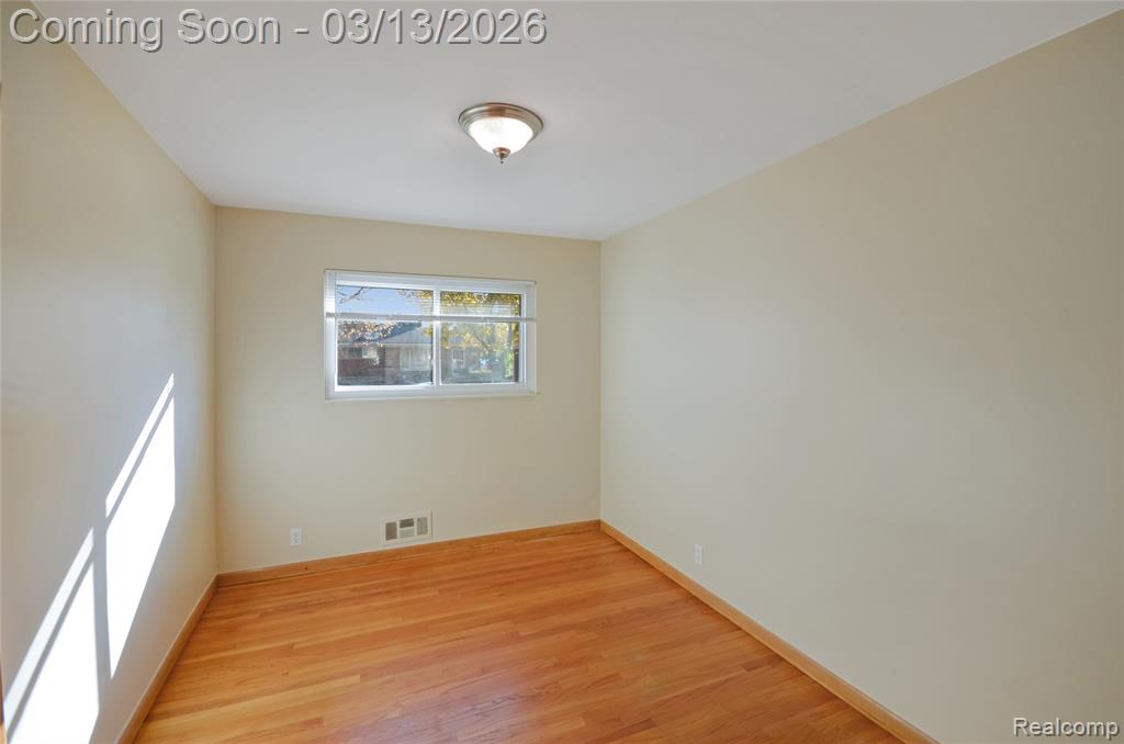 8565 Dale, Center Line, MI 48015 — Photo 22