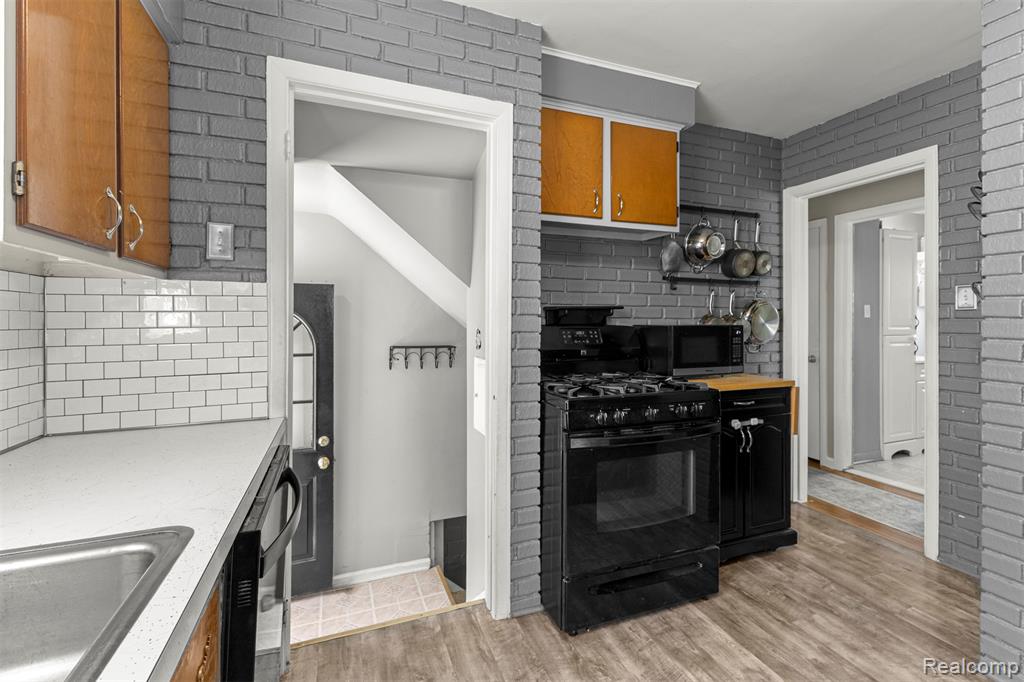 2119 White Avenue, Lincoln Park, MI 48146 — Photo 15