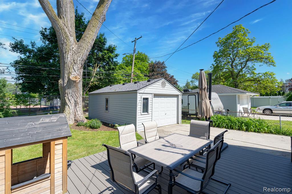 2036 Gardner Avenue, Berkley, MI 48072 — Photo 2