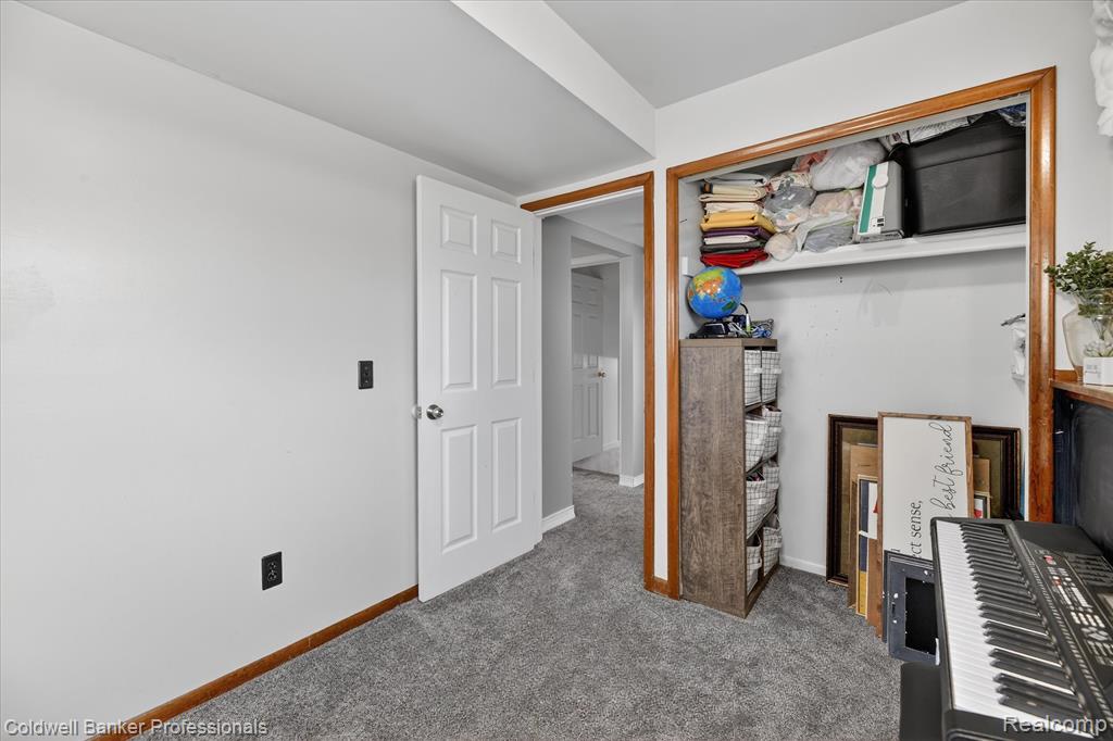 6163 King Arthur Drive, Swartz Creek, MI 48473 — Photo 26