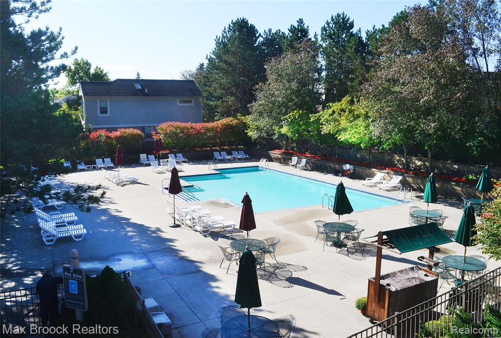 888 Tartan Trail, Bloomfield Hills, MI 48304 — Photo 50