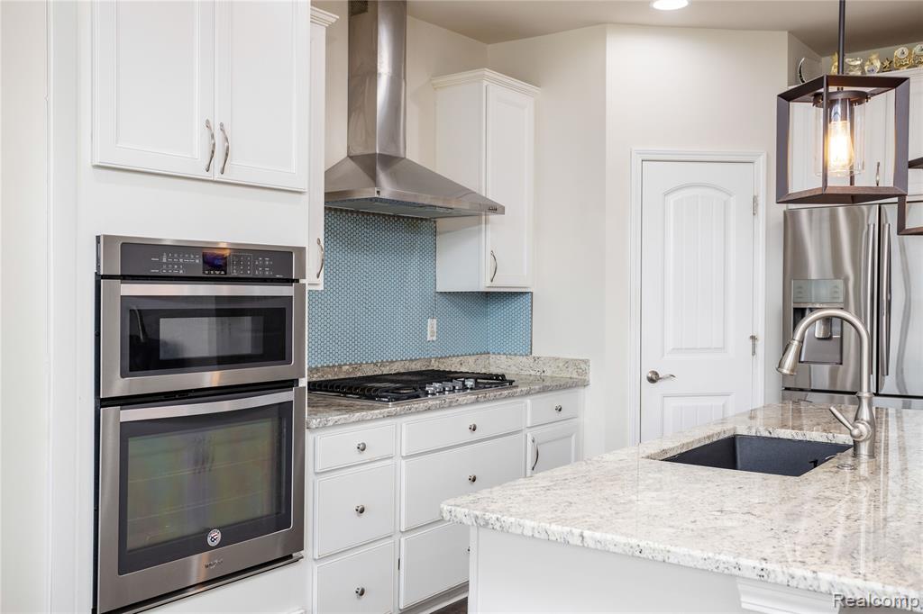 2391 Findley Circle, Lake Orion, MI — Photo 13
