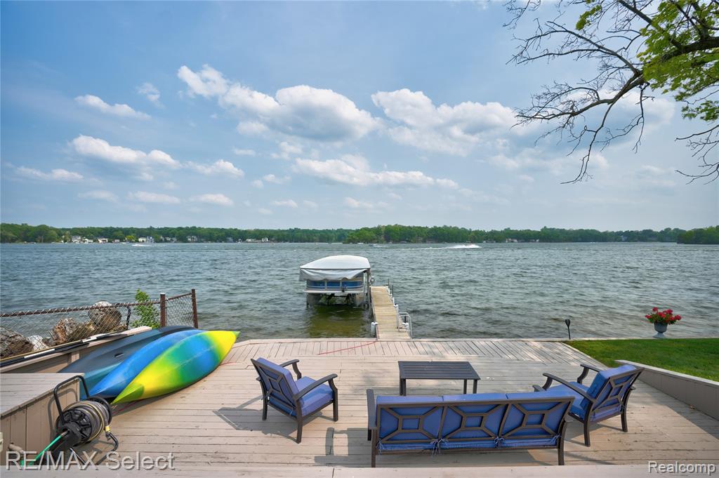 7457 Haviland Beach Drive, Linden, MI 48451 — Photo 15