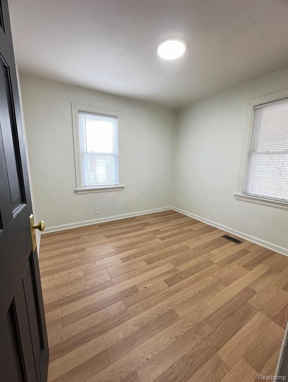 934 Campbell Street, Flint, MI 48507 — Photo 11