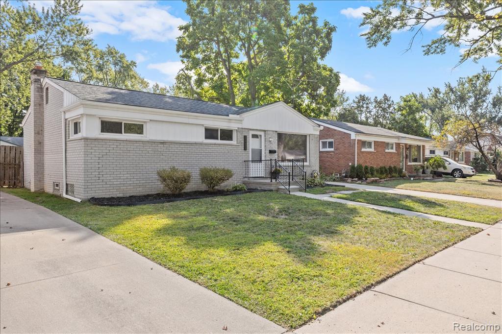 9022 Lucerne, Redford, MI 48239 — Photo 3
