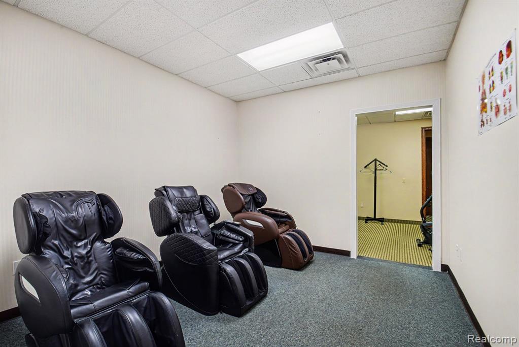 2032 E Square Lake Road, Troy, MI 48085 — Photo 10