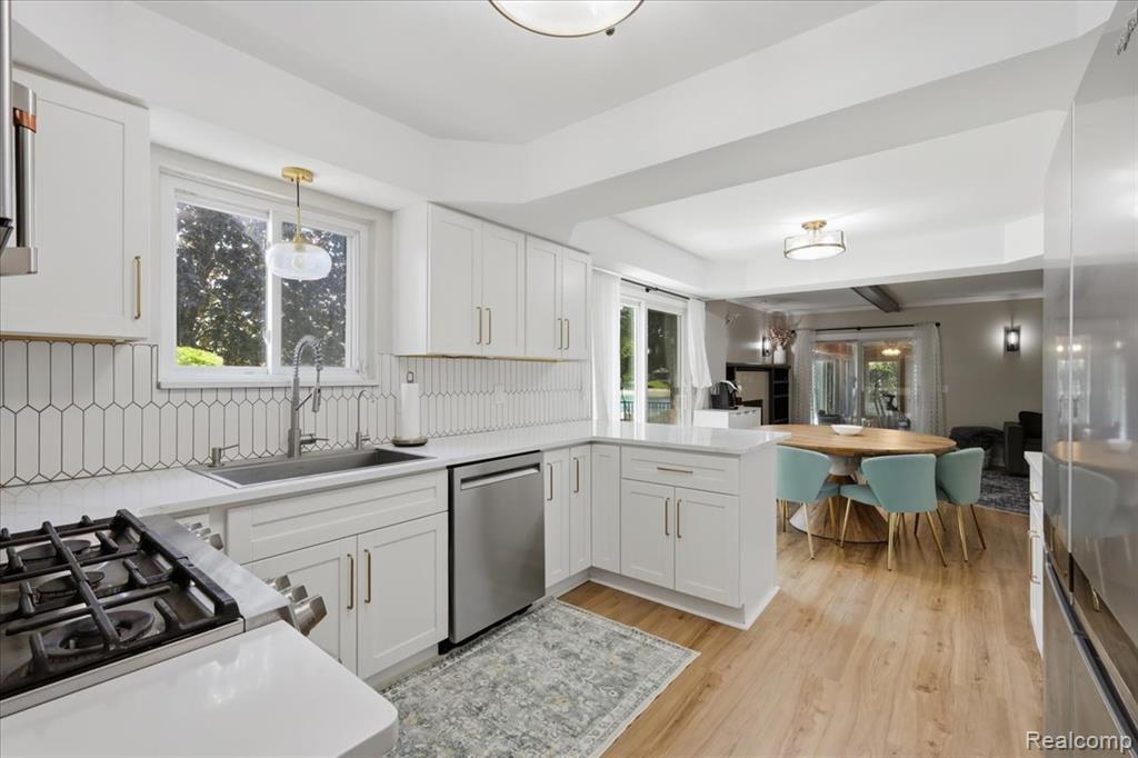 52448 Belle Arbor, Utica, MI 48316 — Photo 12