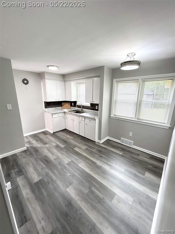 1534 Berrywood Lane, Flint, MI 48507 — Photo 5
