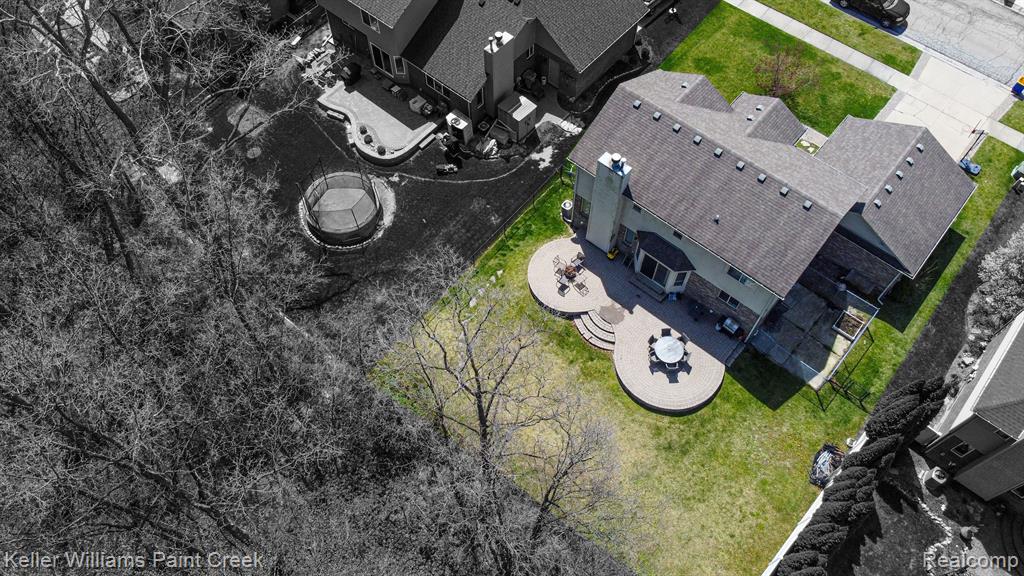 51466 PROMENADE Lane, New Baltimore, MI 48047 — Photo 40