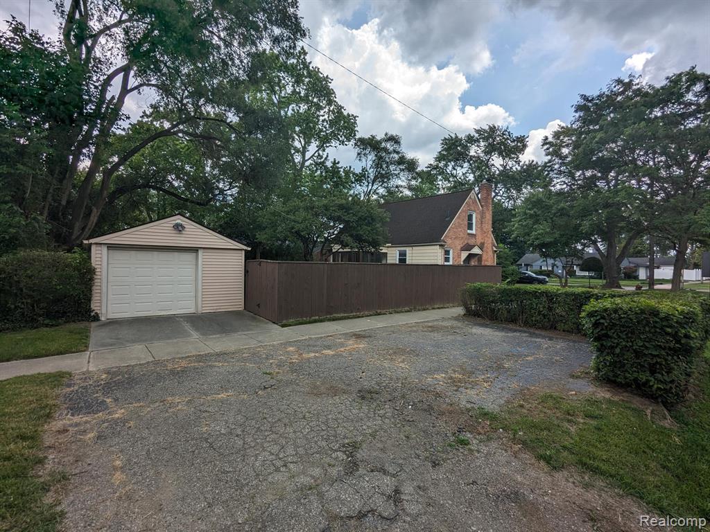 4418 S VERONA Circle, Royal Oak, MI 48073 — Photo 6