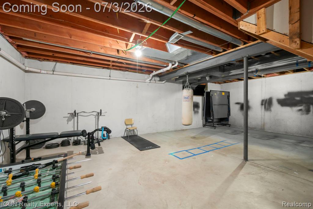 11016 Pembrooke Circle, South Lyon, MI 48178 — Photo 33
