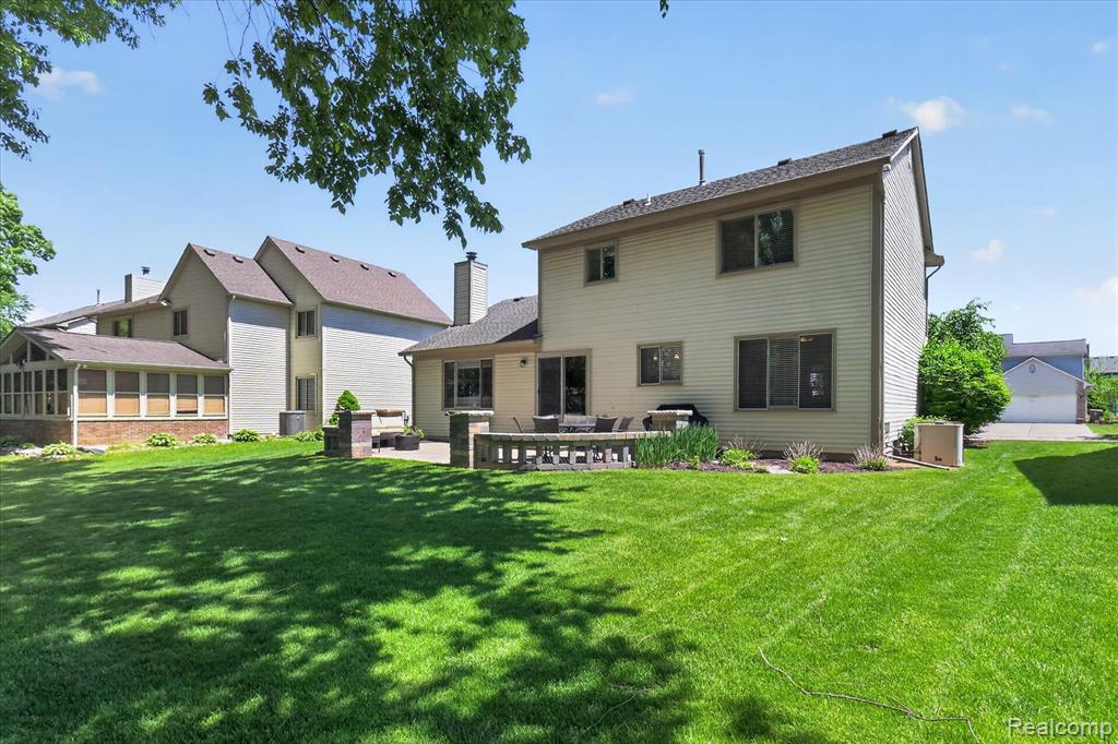 7071 Foxcreek Drive, Canton, MI 48187 — Photo 49