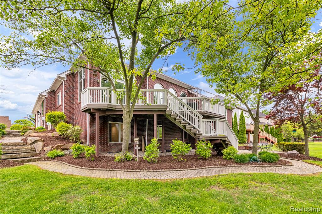 55161 Whitney Drive, Shelby Twp, MI 48315 — Photo 37