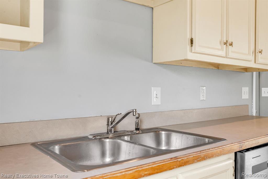 6555 Bunker Road, Burtchville, MI 48059 — Photo 13
