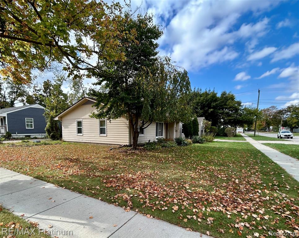 903 State Street, Brighton, MI 48116 — Photo 3