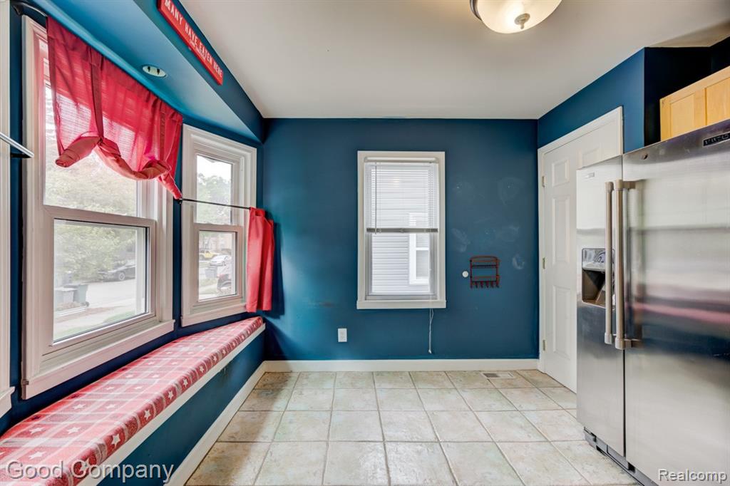545 E Maplehurst Street, Ferndale, MI 48220 — Photo 7