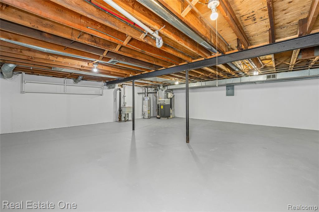 32363 Olde Franklin Drive, Farmington, MI, 48334