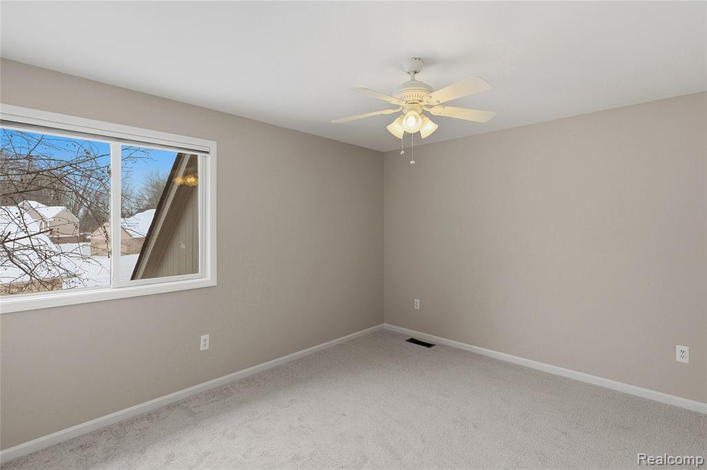46448 Leanna Drive, Macomb, MI 48044 — Photo 27