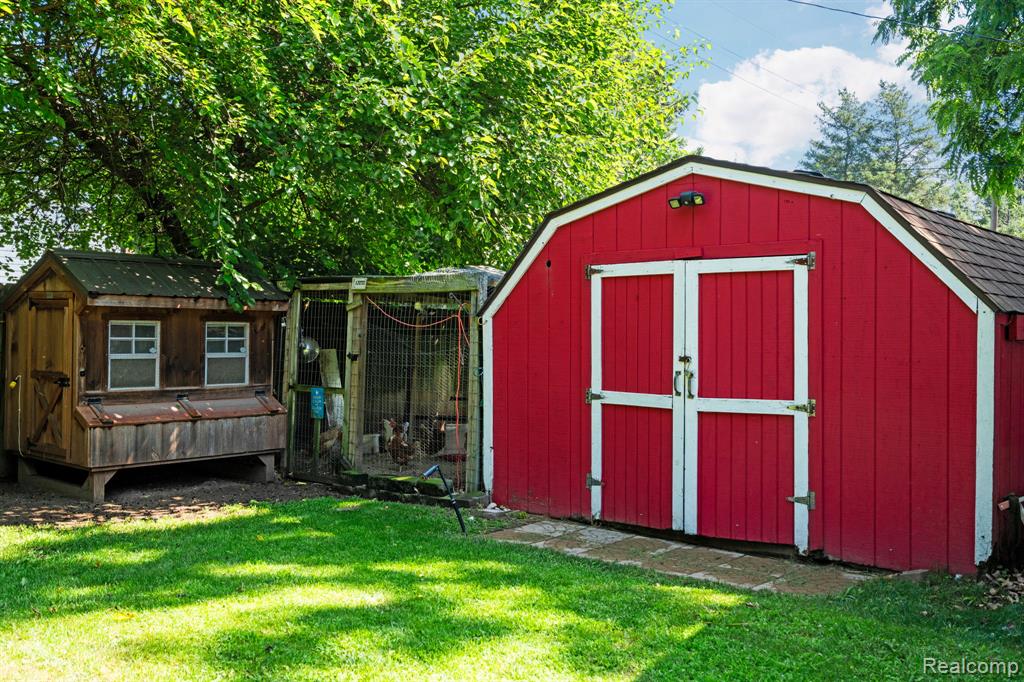 971 Tierney, Highland, MI 48356 — Photo 36