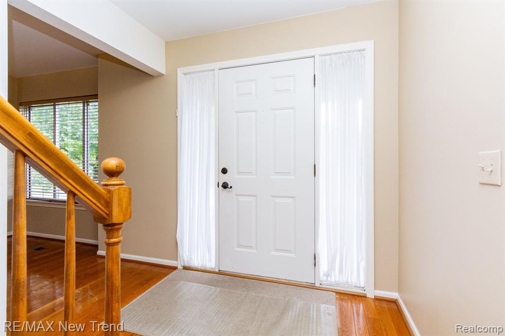 24486 RIVERVIEW Lane, Novi, MI — Photo 5
