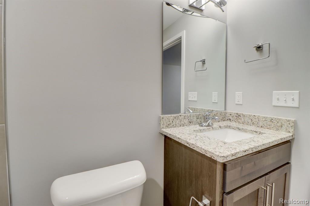 25503 GRANDVIEW Lane, 26, Novi, MI — Photo 30